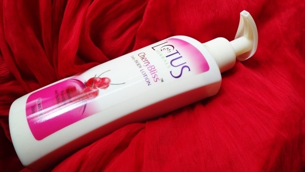 Lotus Herbals Cherry Bliss Daily Body Lotion packaging Image