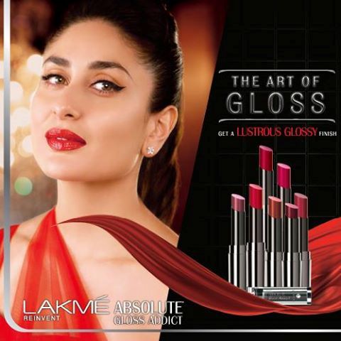 hot kareena kapoor with Lakme Absolute Gloss Addict Lipstick