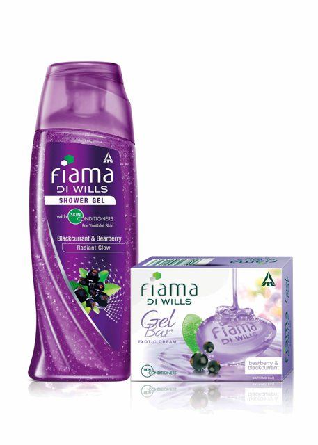 Fiama Di Wills gel with Blackcurrent Bearberry - radiant glow+gel bar