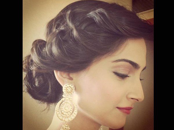 5 Wedding Hairstyle Inspirations from Bollywood, Messy Bun Hairstyle for this wedding season