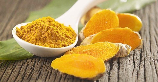 Home Remedies to Get Rid of Back Hair - turmeric paste