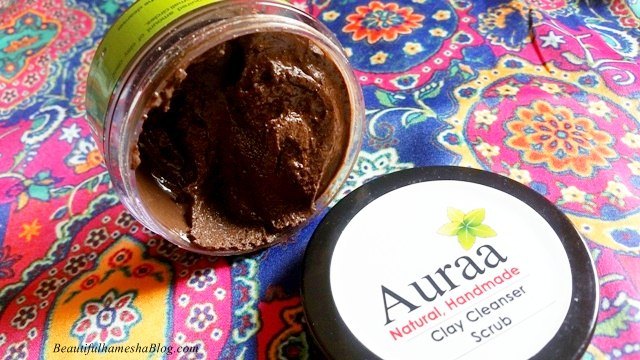 Auraa Natural Handmade Clay Cleanser Scrub opening 1