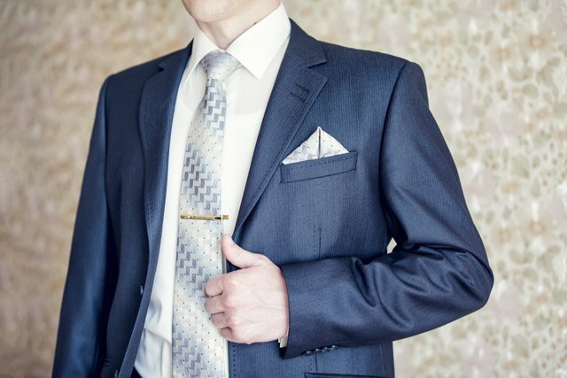 Men’s Jewellery Fashion Ideas - Tie clip suit, Men’s Jewellery Fashion Tips, Men’s Fashion, Jewellery Fashion Tips for Men