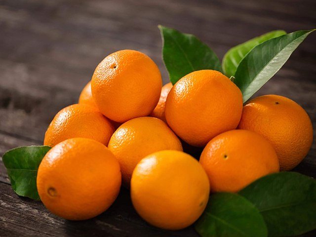 15 Wonderful Benefits of Orange for Skin, Hair and Health