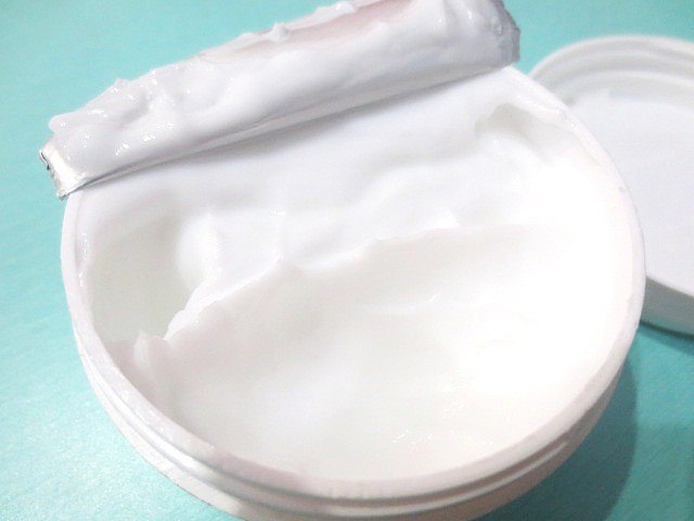 Aloe Hydration Skin Cream from Nivea tub, Nivea Aloe Hydration Skin Cream, Nivea Skin Cream, Nivea Body Cream, Body Cream with Aloe Vera, Body Cream