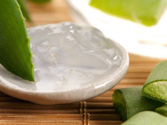 How to treat pimples naturally, Aloe Vera for Acne, Anti pimple face pack, Anti acne face mask, Natural remedies to treat pimples, Pimples